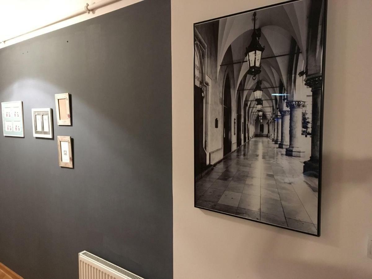 Cracow Moods At Batorego 19